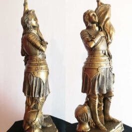 Imagen Religiosa Santa Juana de Arco en Resina Estilo Bronce